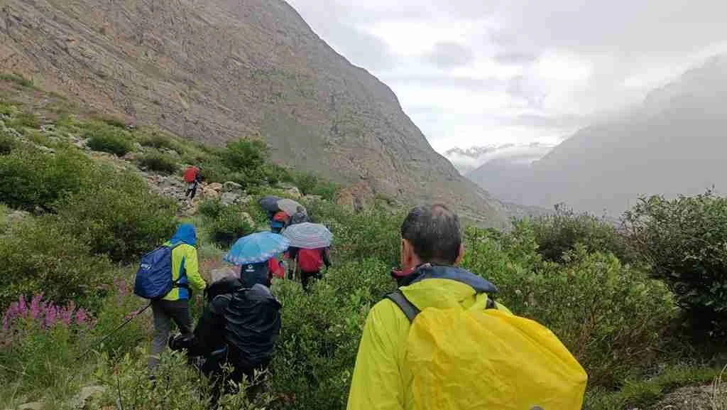 Heading towards snow lake